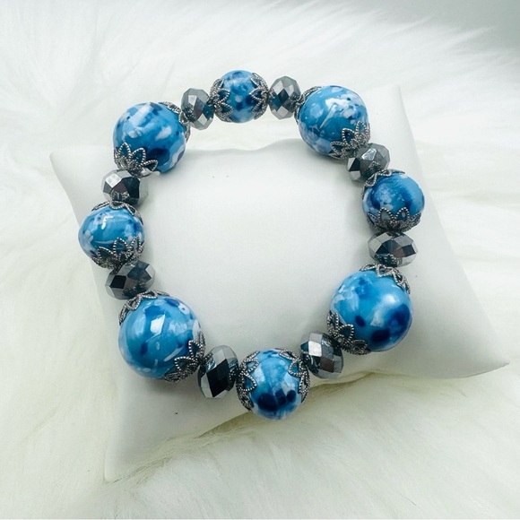 Large Beads Blue Statement Beaded Bracelet - Picture 1 of 5